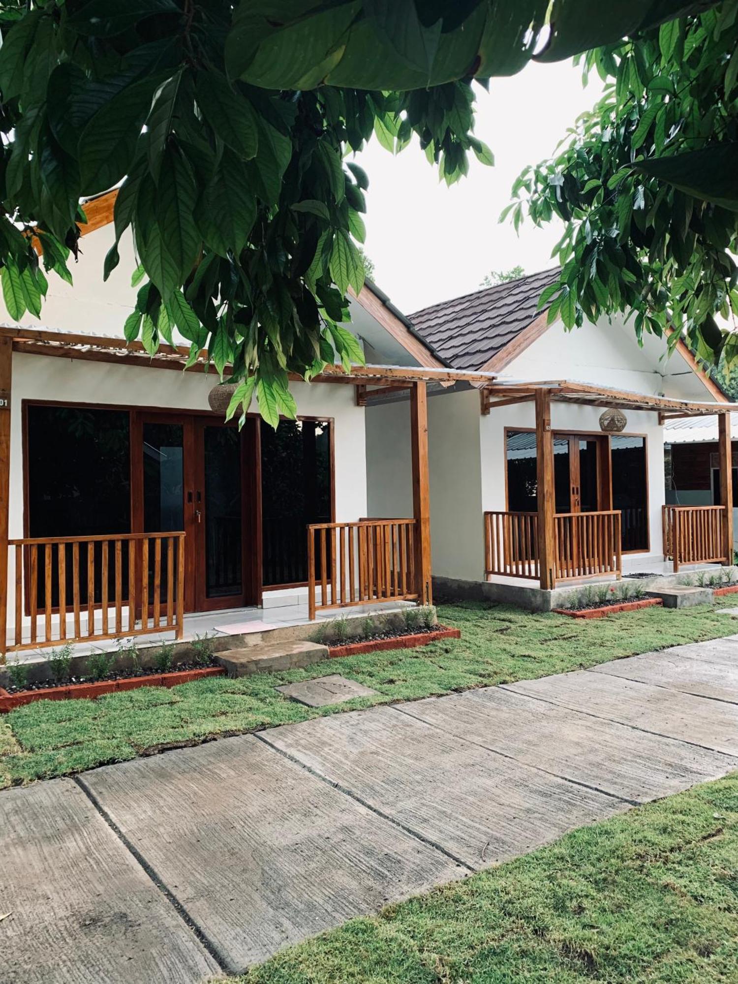 Anjani Larva Cottage - Homestay And Eatery Senaru Esterno foto