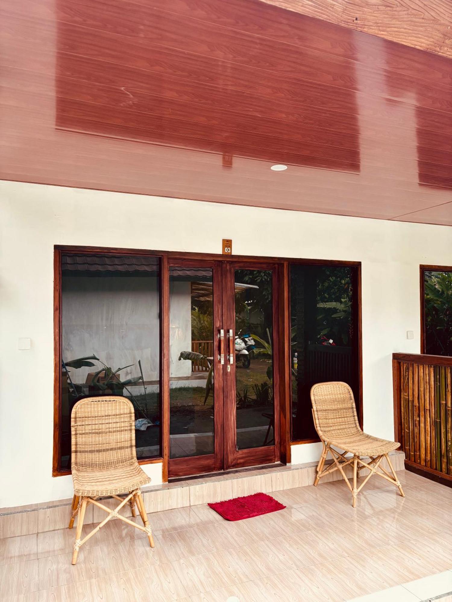 Anjani Larva Cottage - Homestay And Eatery Senaru Esterno foto